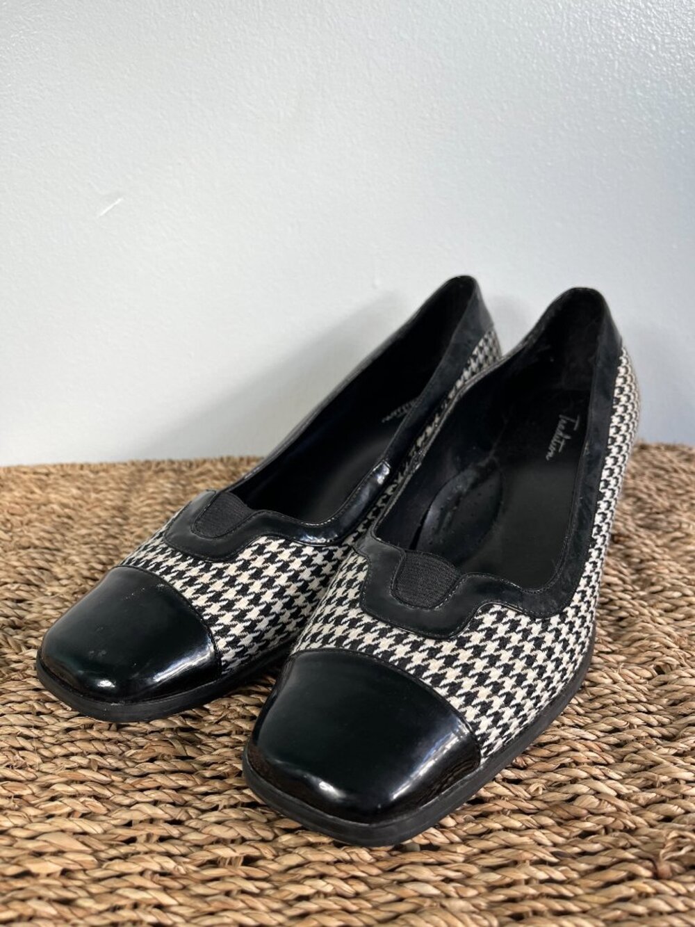 Basics Normcore Tradition Houndstooth Block Heels Size 7.5 Old Money